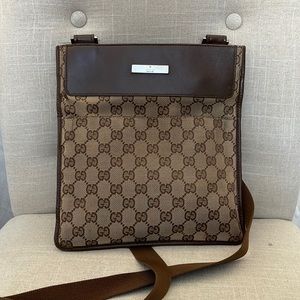 Authentic Gucci vintage crossbody